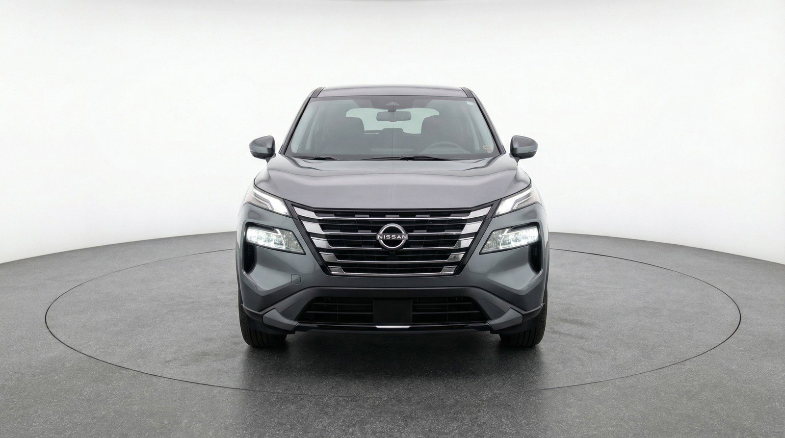 Used 2025 Nissan Rogue SV AWD/4WD image 2