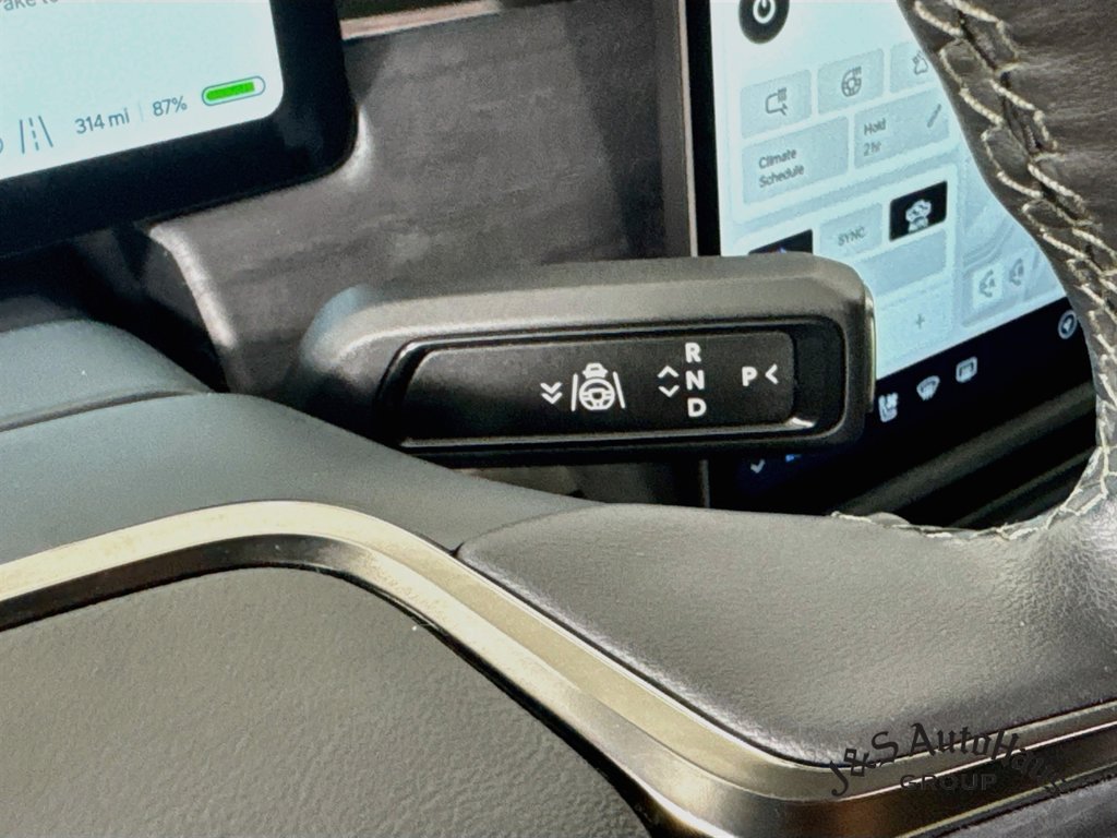 Used 2023 Rivian R1T Adventure Dual AWD/4WD image 22