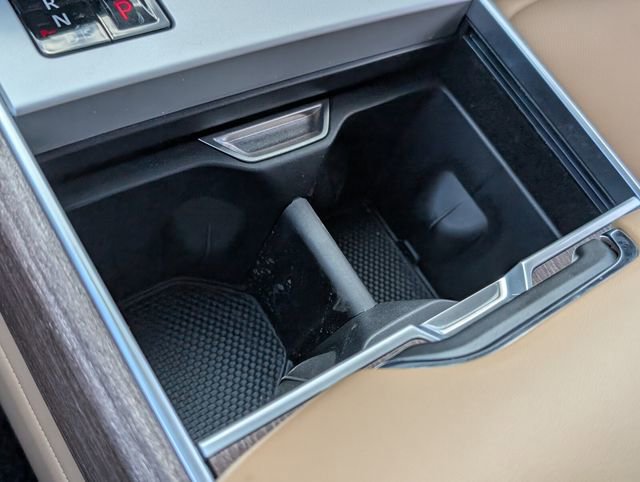 Used 2024 Land Rover Range Rover SE image 27