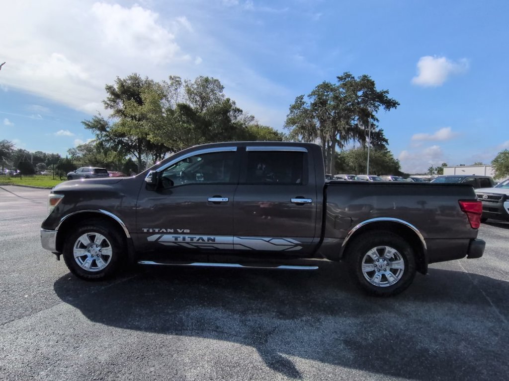 Used 2018 Nissan Titan SV w/ SV Convenience Package RWD image 7