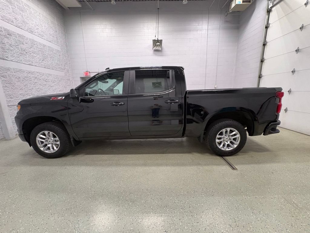 Used 2024 Chevrolet Silverado 1500 RST AWD/4WD image 36