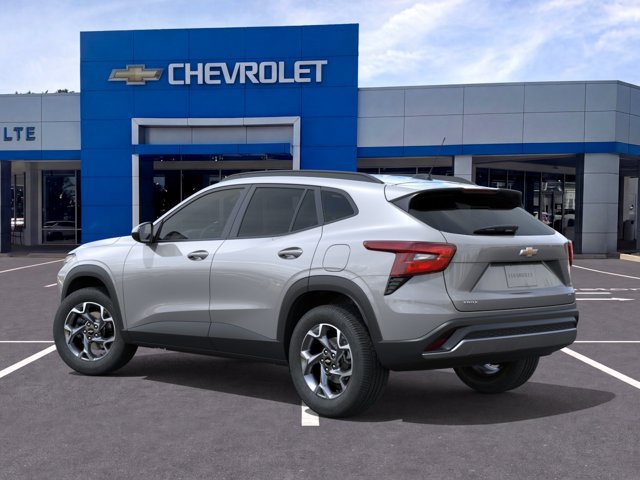 New 2026 Chevrolet Trax LT w/ Driver Confidence Package FWD image 3