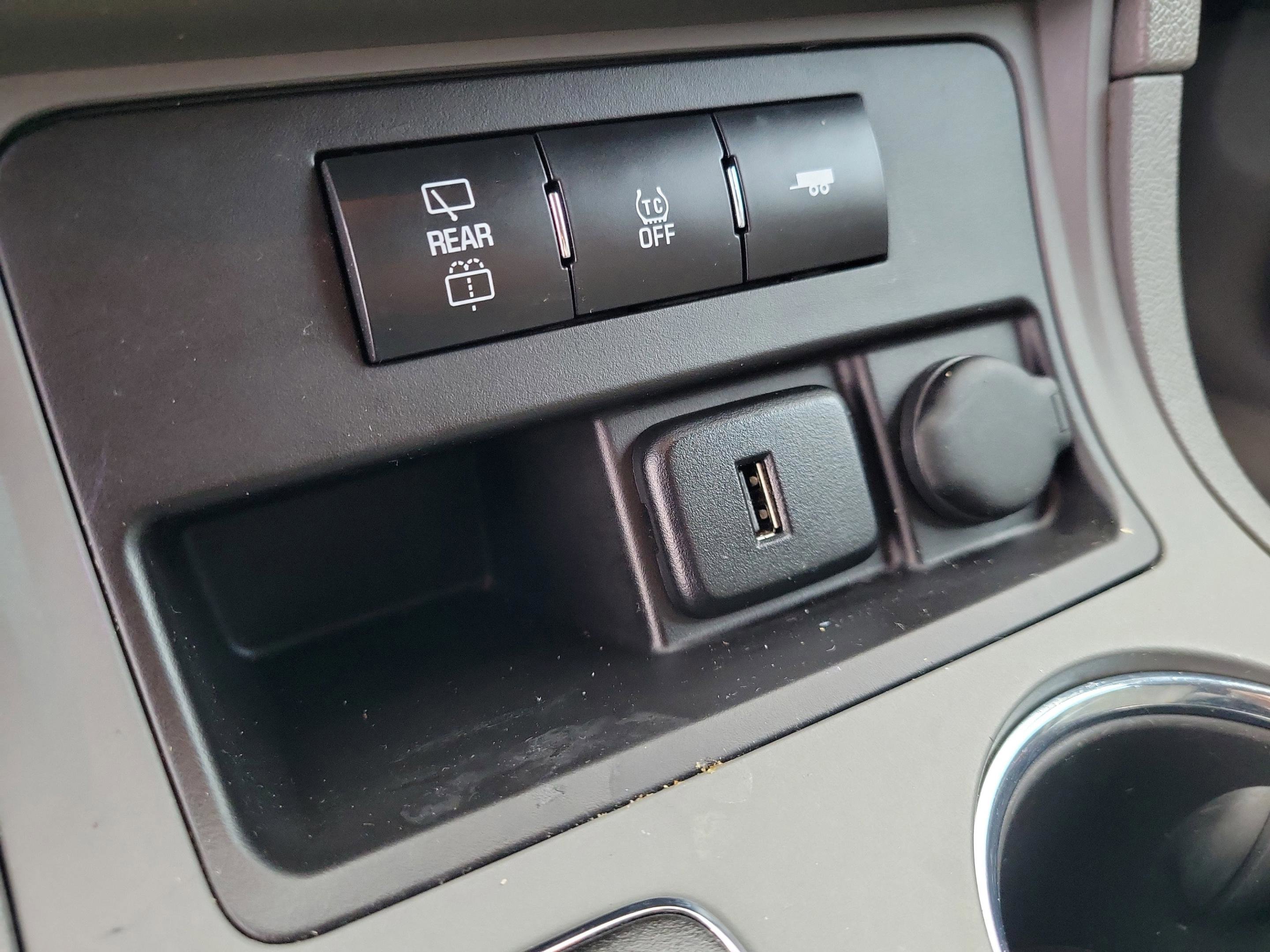 Used 2017 Chevrolet Traverse LS image 25