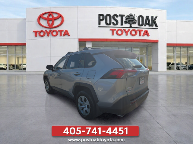 Used 2024 Toyota RAV4 XLE w/ Convenience Package AWD/4WD image 4