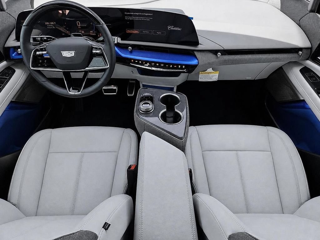 New 2027 Cadillac Optiq Luxury AWD/4WD image 10