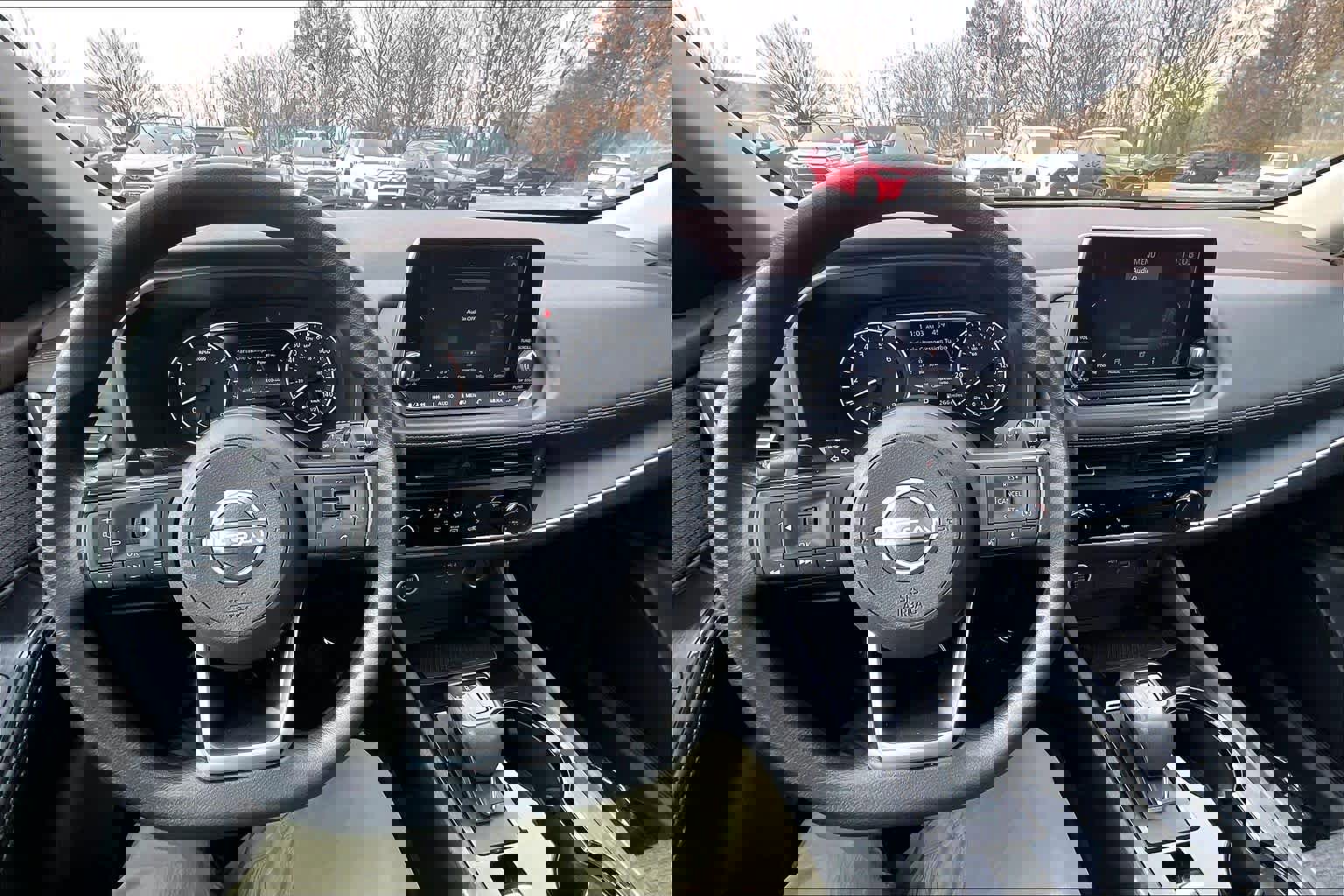 Used 2022 Nissan Rogue S image 15