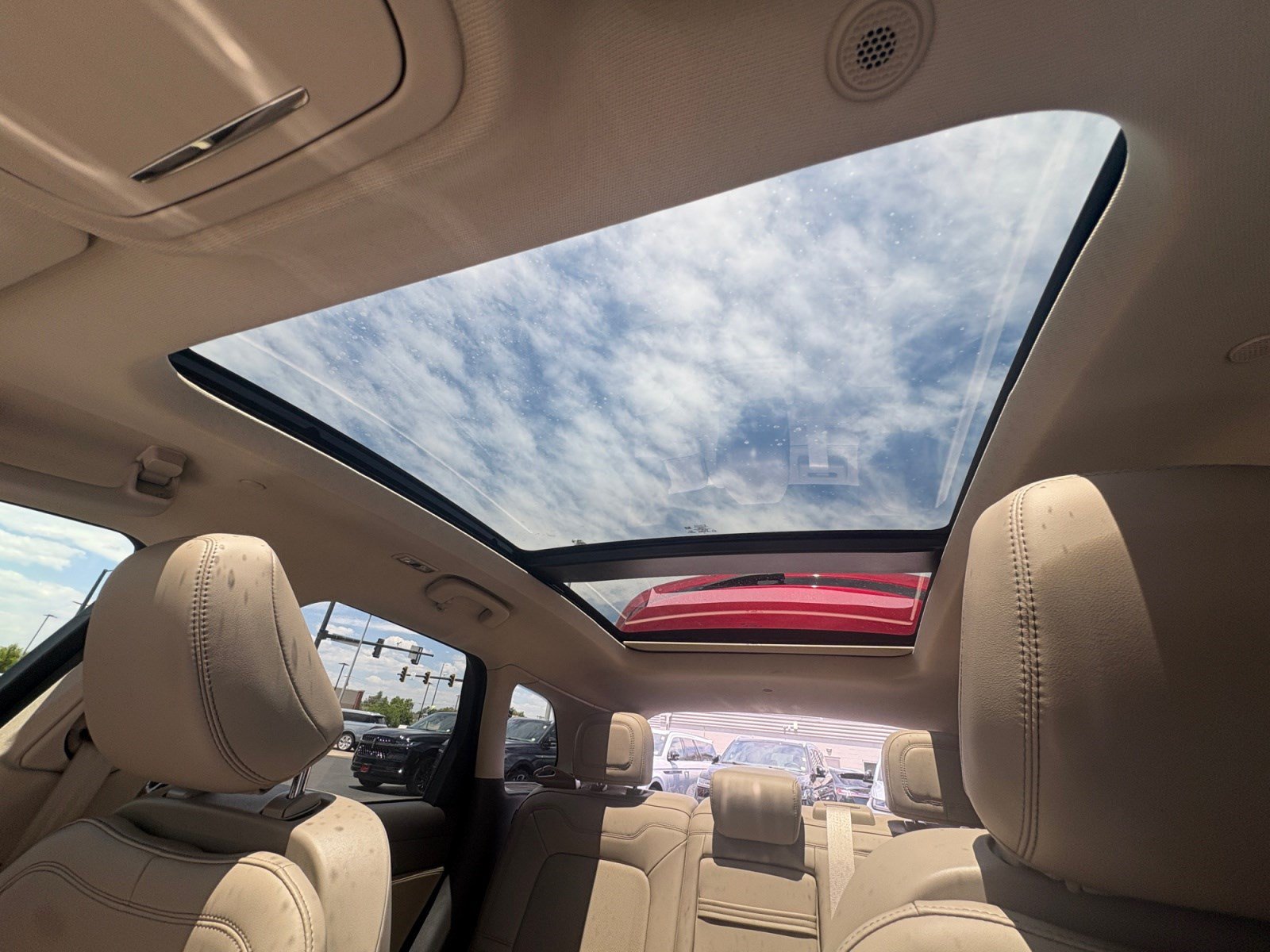Certified 2024 Lincoln Corsair Grand Touring AWD/4WD image 17