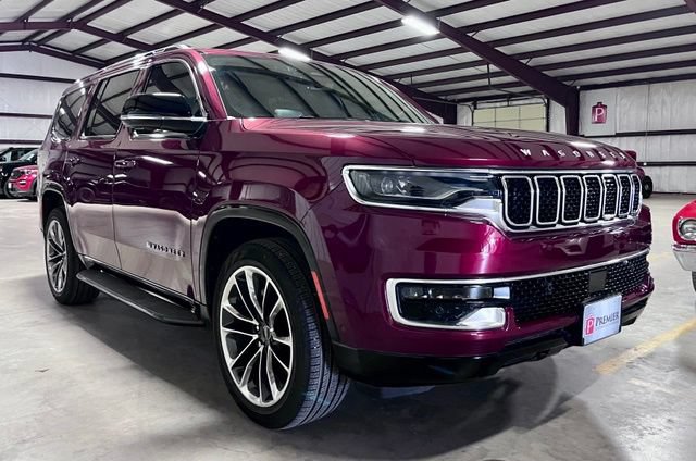 Used 2025 Jeep Wagoneer 4WD w/ Premium Group I