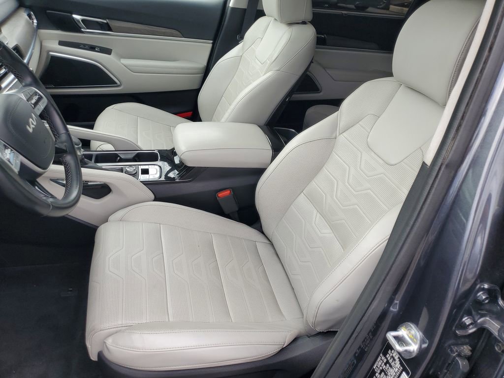 Used 2022 Kia Telluride SX w/ SX Prestige Package image 9