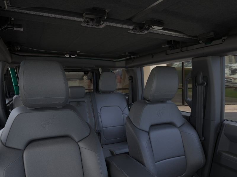 New 2025 Ford Bronco Outer Banks w/ Sasquatch Package AWD/4WD image 12