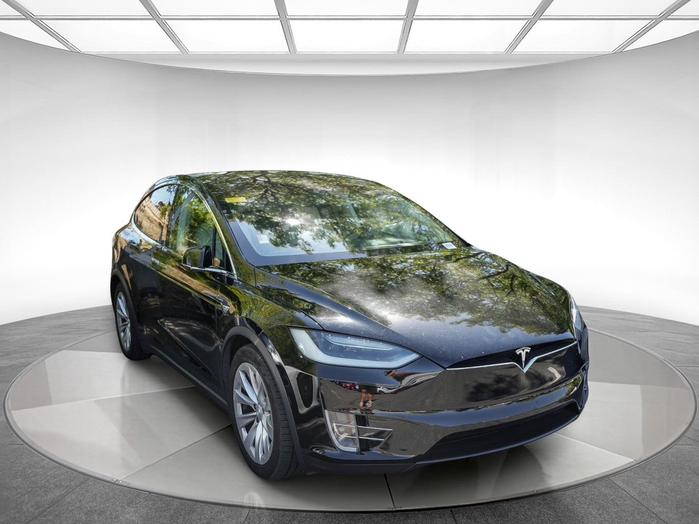 Used 2018 Tesla Model X 75D AWD/4WD image 2