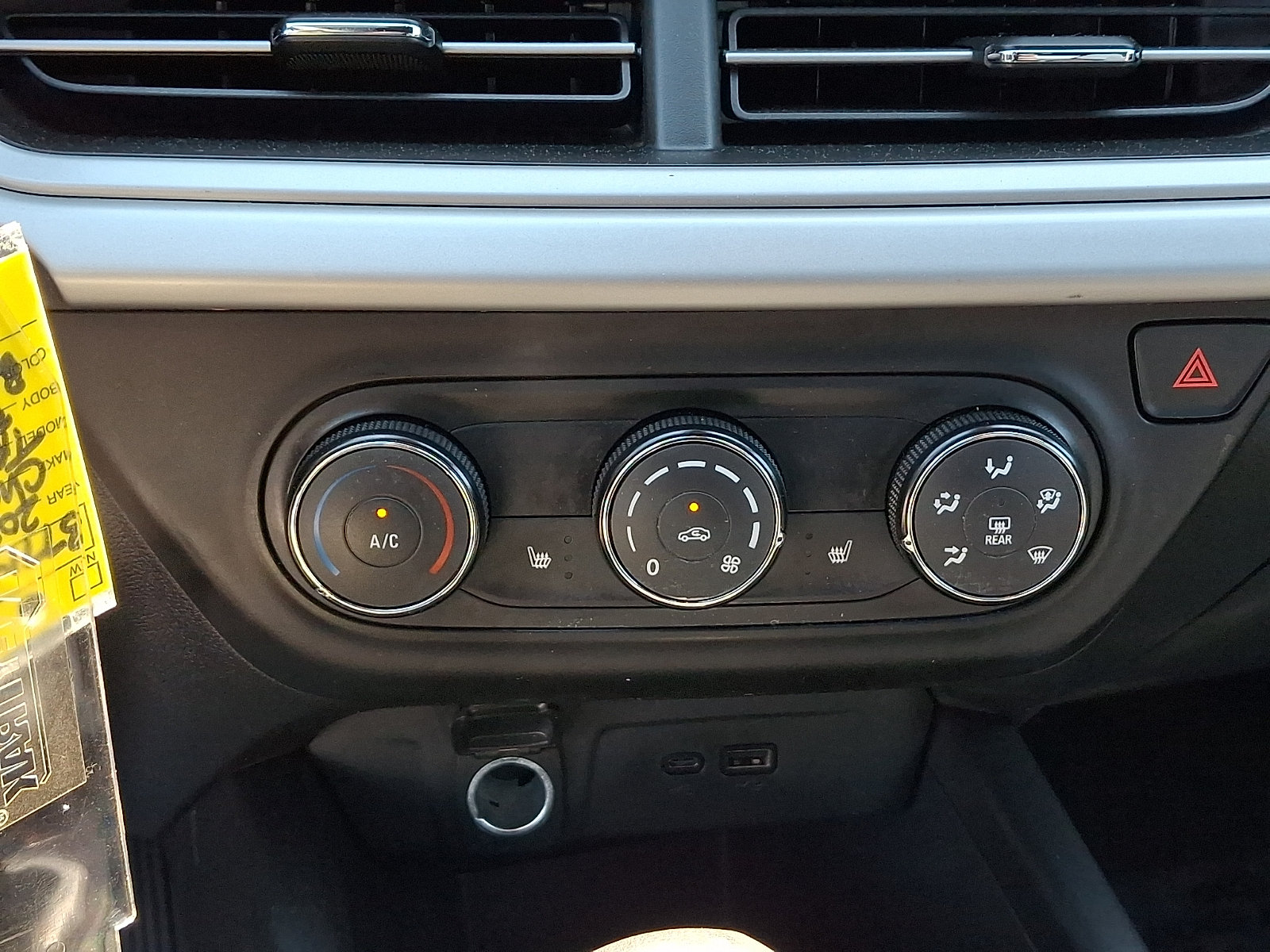 Certified 2024 Chevrolet Trax RS FWD image 16