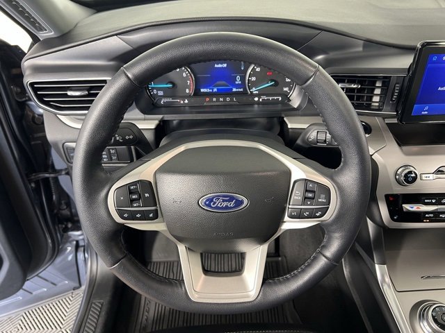 Used 2023 Ford Explorer XLT w/ XLT Sport Appearance Package image 24
