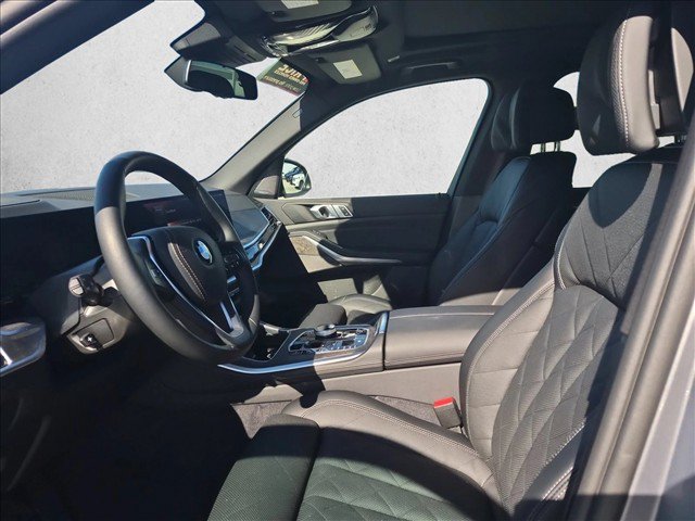 Certified 2026 BMW X5 xDrive50e w/ Executive Package AWD/4WD image 17