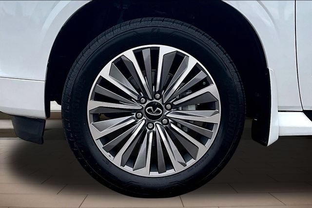 Used 2026 INFINITI QX80 Luxe w/ Cargo Package AWD/4WD image 8