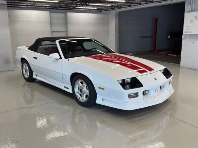 Used 1992 Chevrolet Camaro Z28 RWD image 3