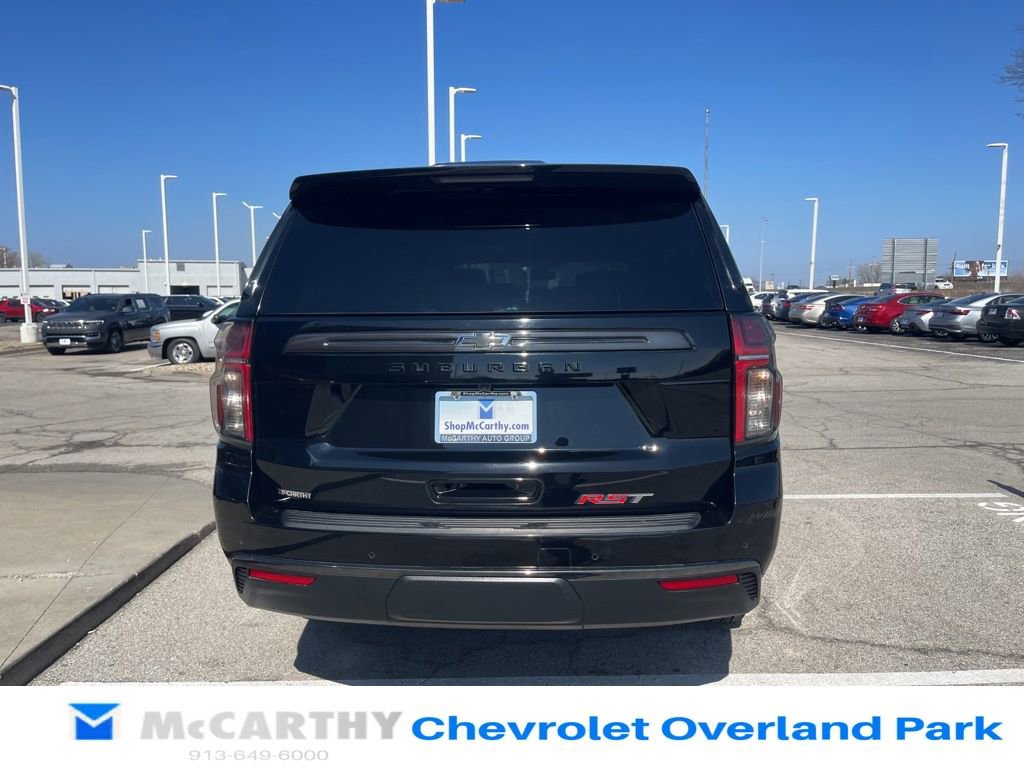 Used 2022 Chevrolet Suburban RST AWD/4WD image 4