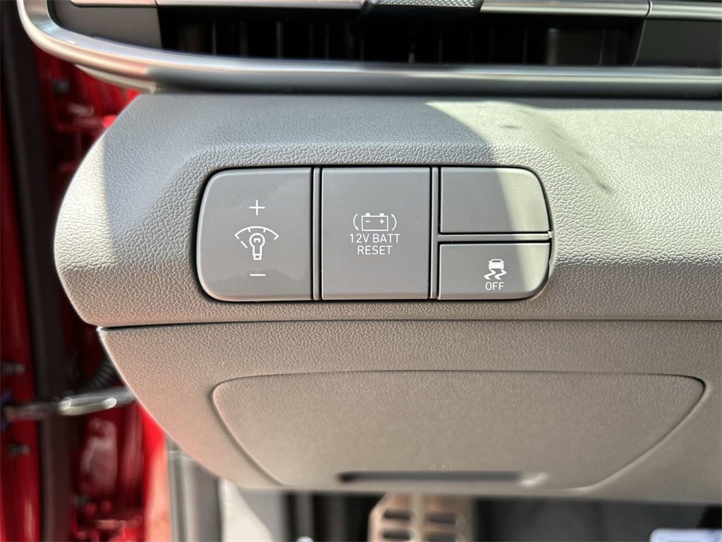 New 2025 Hyundai Elantra SEL image 24