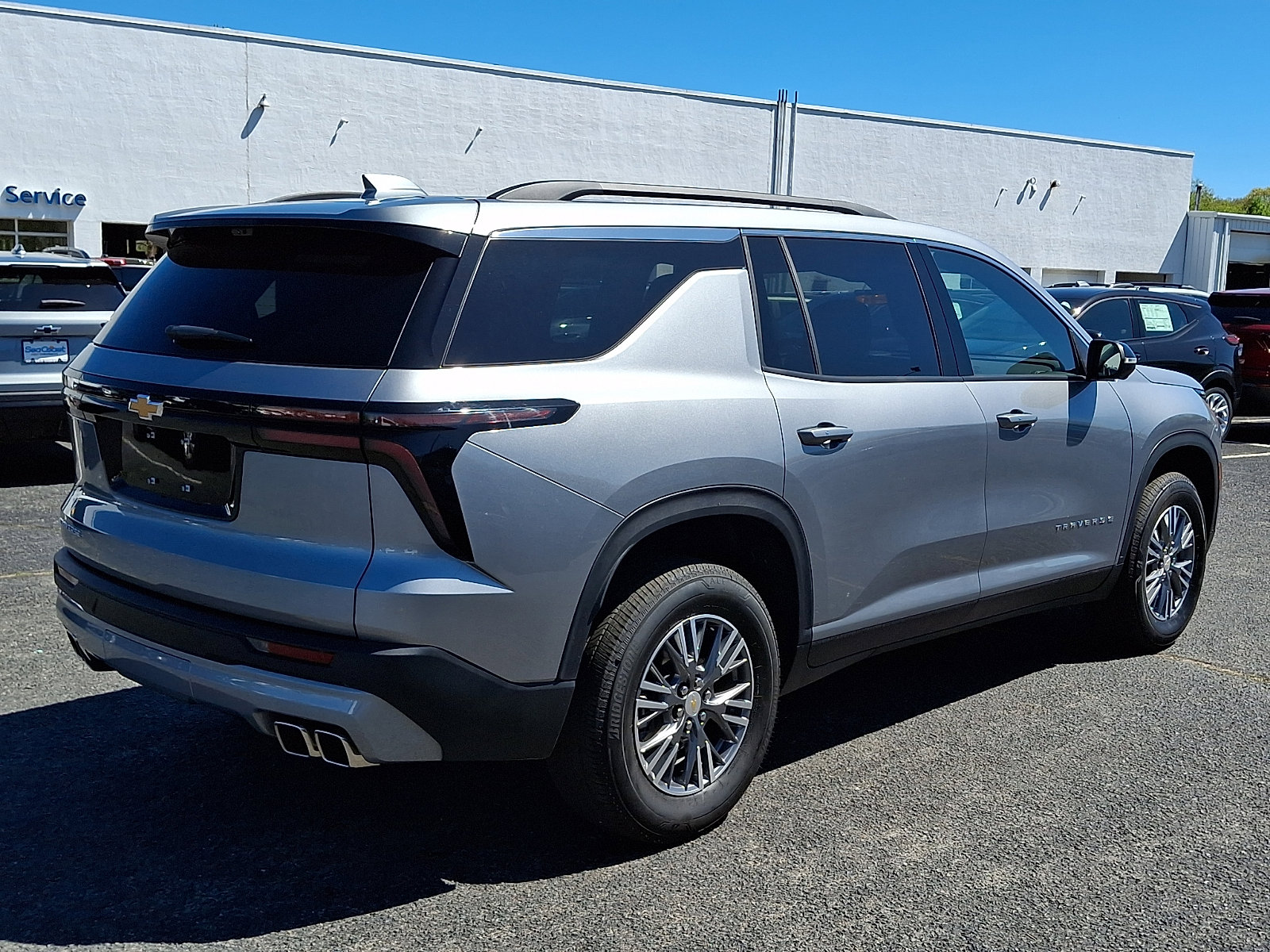 New 2026 Chevrolet Traverse LT w/ Driver Confidence Package FWD image 6