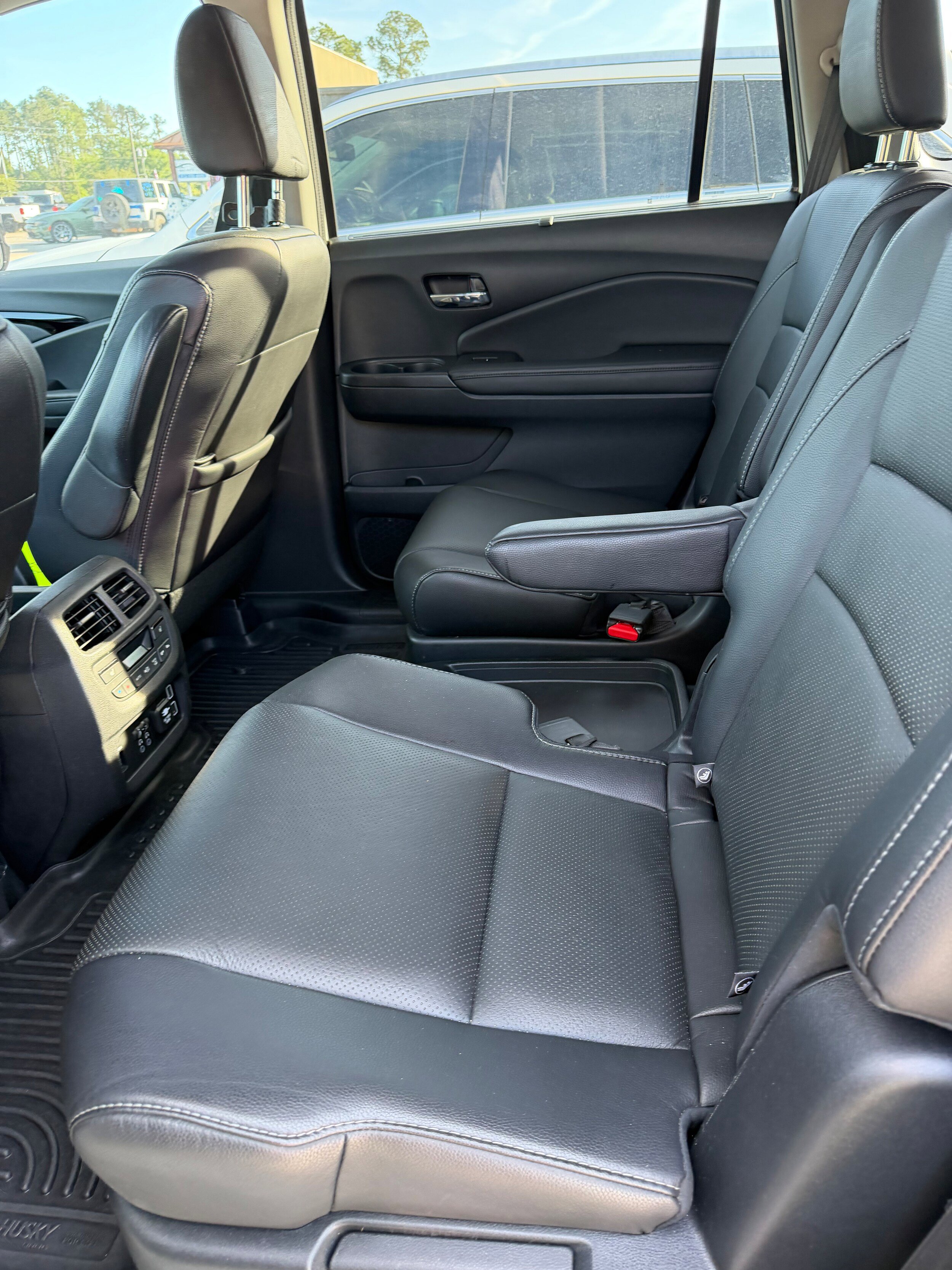 Used 2019 Honda Pilot Elite image 10