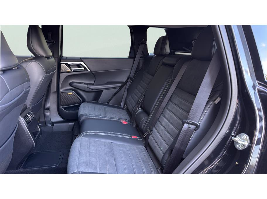 New 2026 Mitsubishi Outlander SE AWD/4WD image 18