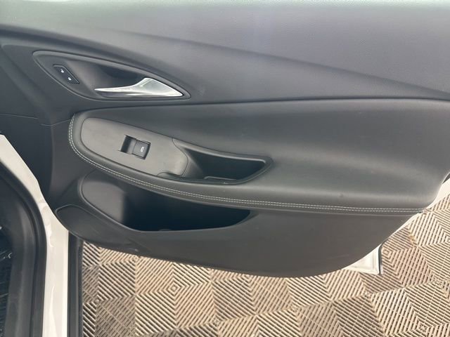Used 2025 Buick Encore GX Preferred image 24