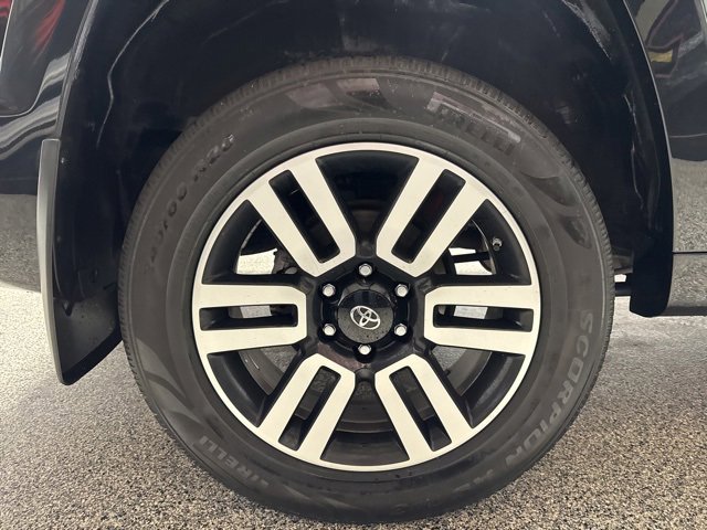 Used 2019 Toyota 4Runner Limited image 23