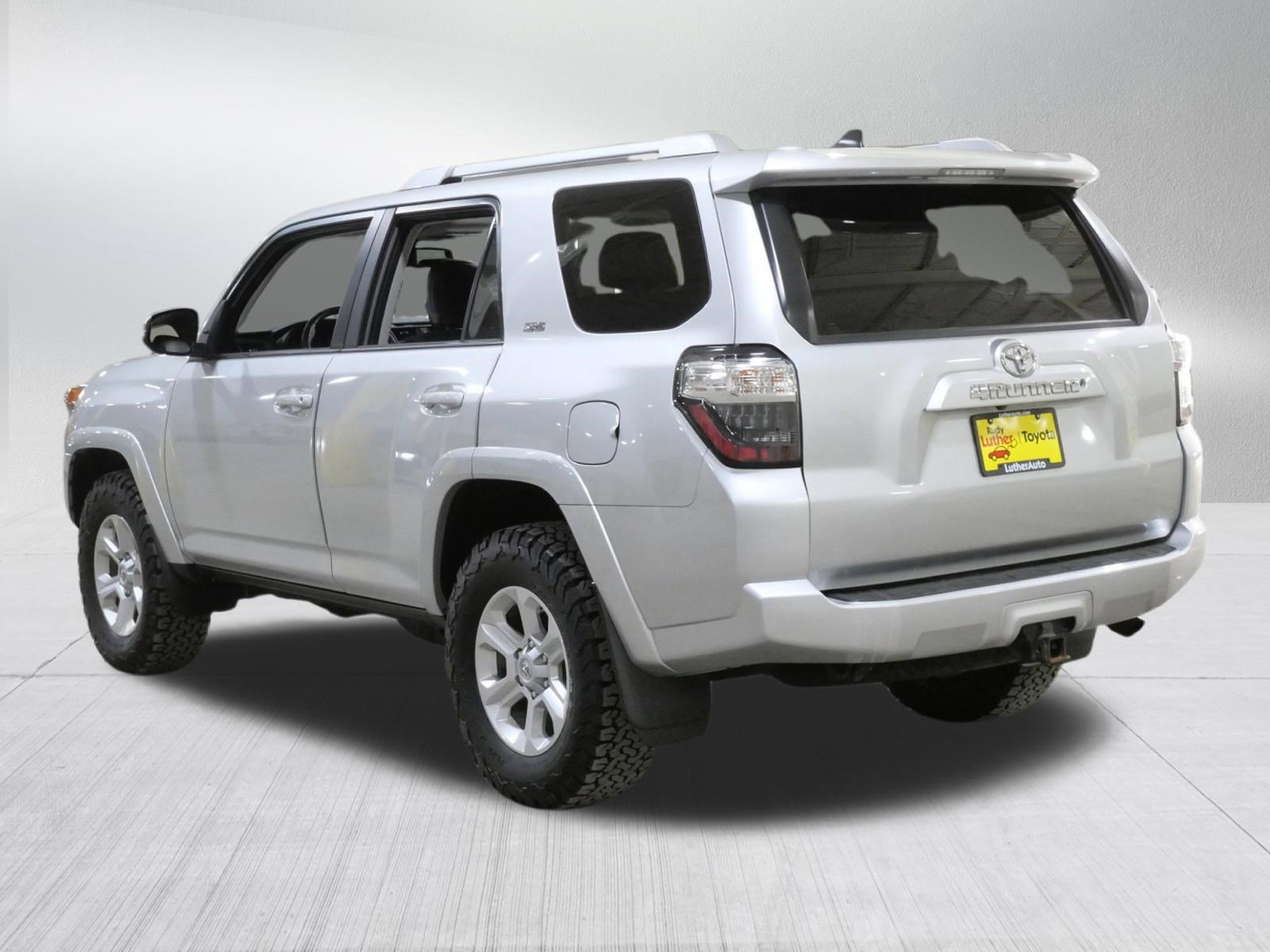 Used 2018 Toyota 4Runner SR5 Premium image 6