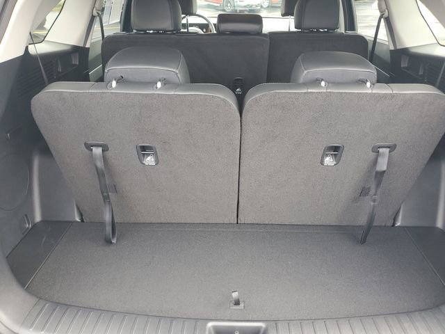 Certified 2025 Kia Sorento S image 7