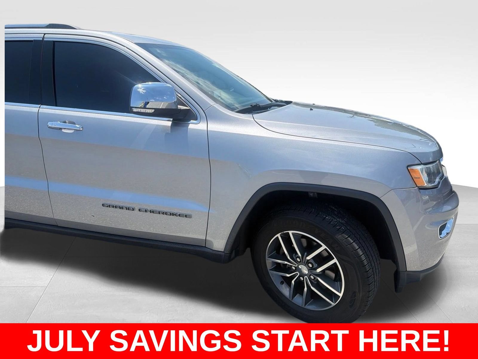 Used 2017 Jeep Grand Cherokee Limited w/ Trailer Tow Group IV AWD/4WD image 5