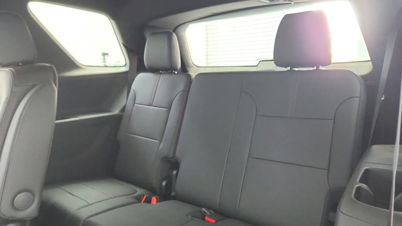Used 2023 Chevrolet Traverse RS image 52