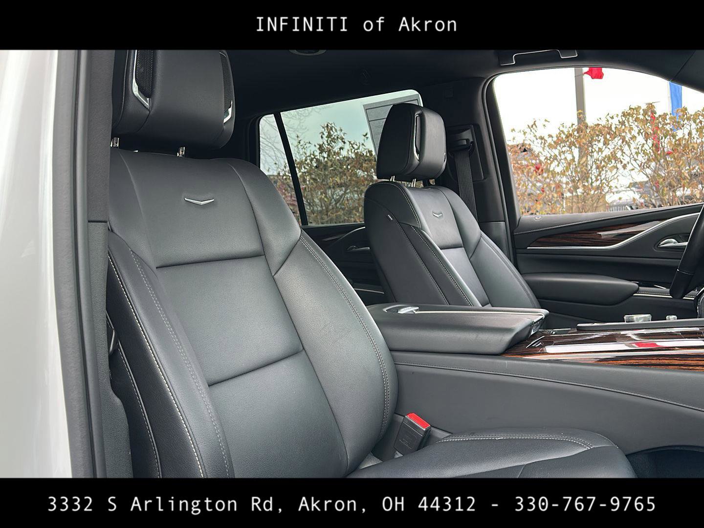 Used 2022 Cadillac Escalade Luxury image 26