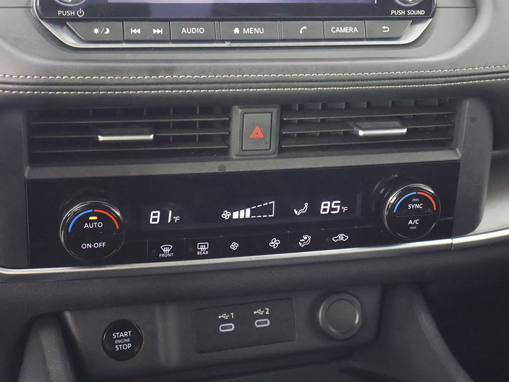 Used 2024 Nissan Rogue SV image 40