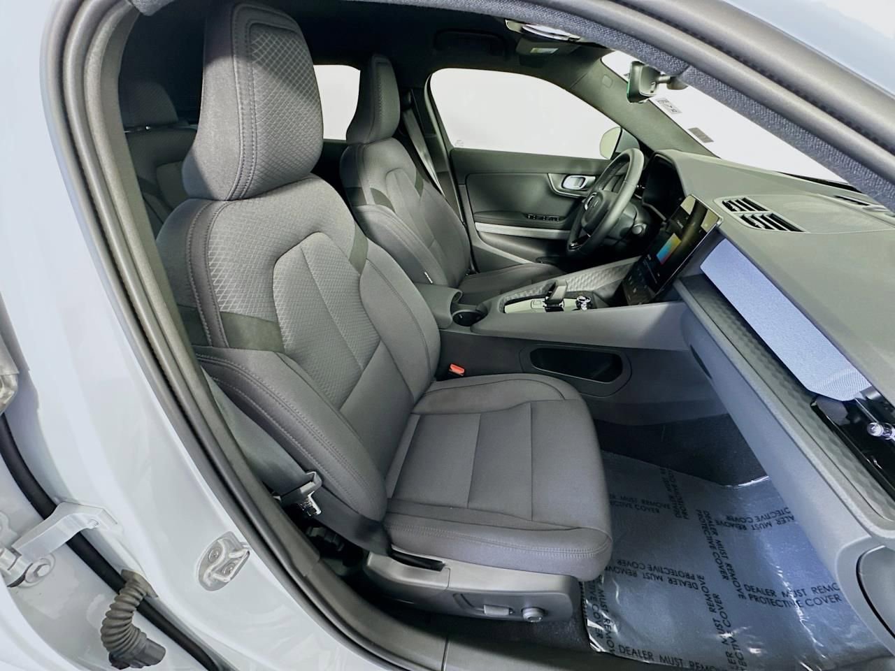 Used 2024 Polestar Polestar 2 image 34