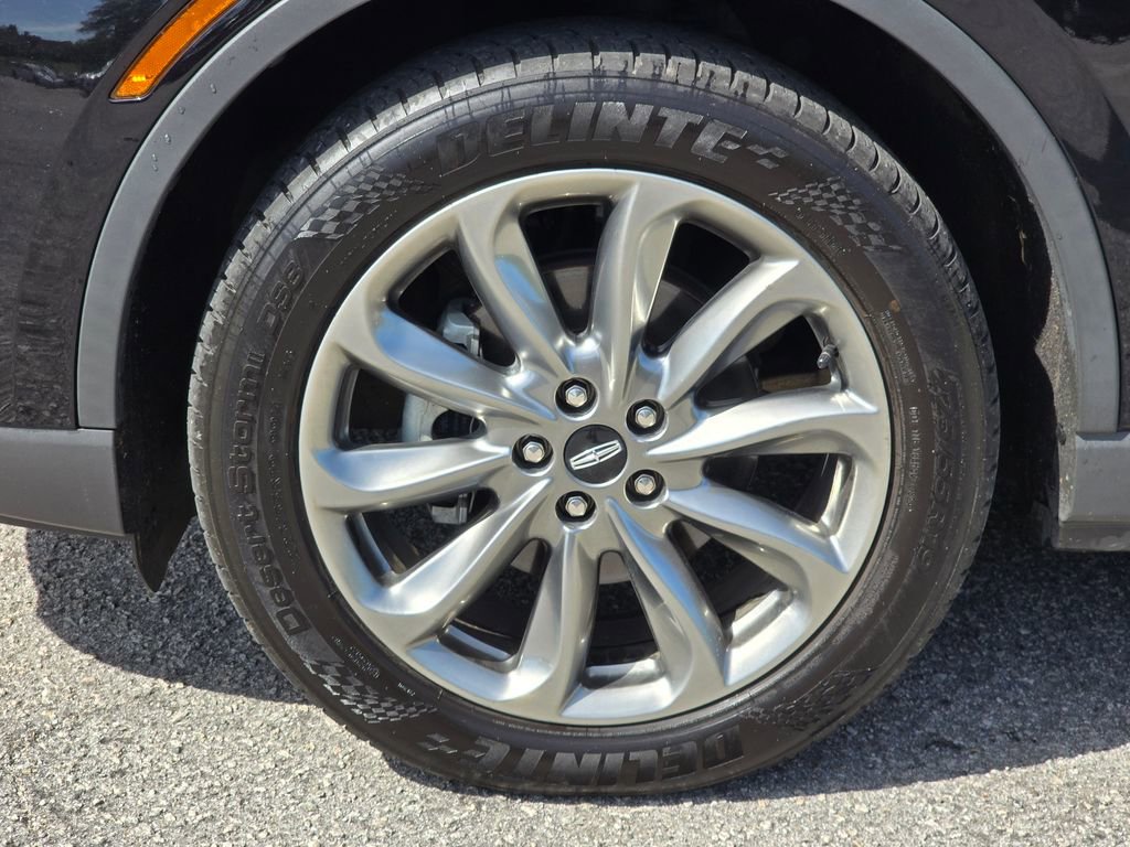 Used 2022 Lincoln Corsair FWD w/ Premium Package image 11