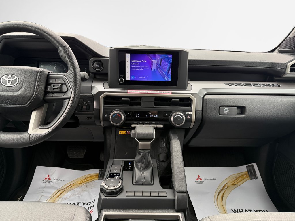 Used 2024 Toyota Tacoma SR5 AWD/4WD image 22