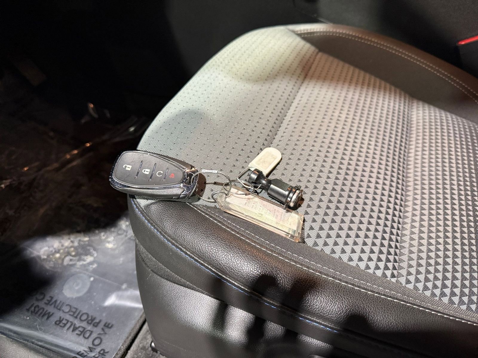 Used 2025 Chevrolet Trax LT w/ LT Convenience Package image 21