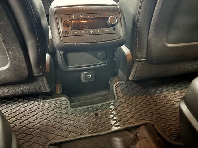 Used 2017 GMC Acadia Limited SLT AWD/4WD image 12