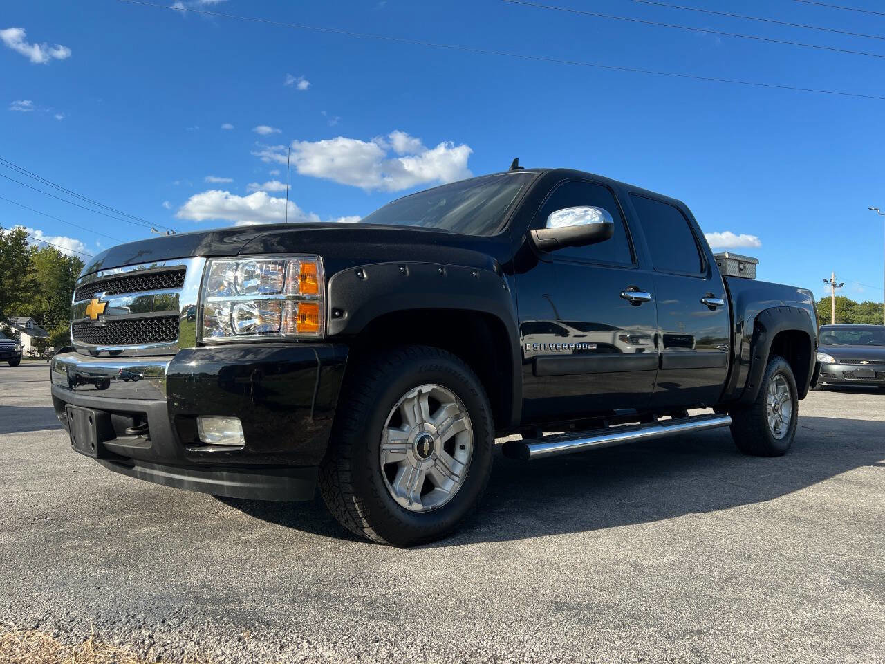 Used 2007 Chevrolet Silverado 1500 LT w/ 1LT Convenience Package image 1