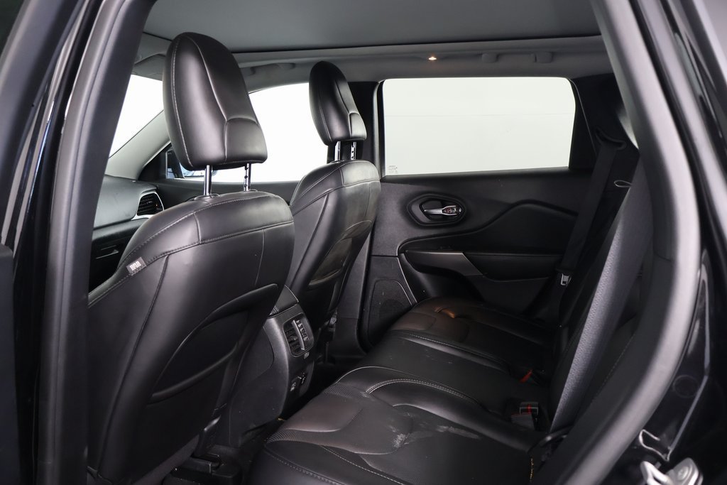 Used 2021 Jeep Cherokee Limited AWD/4WD image 11