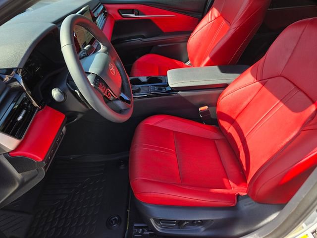 Used 2025 Toyota Camry XSE FWD image 10