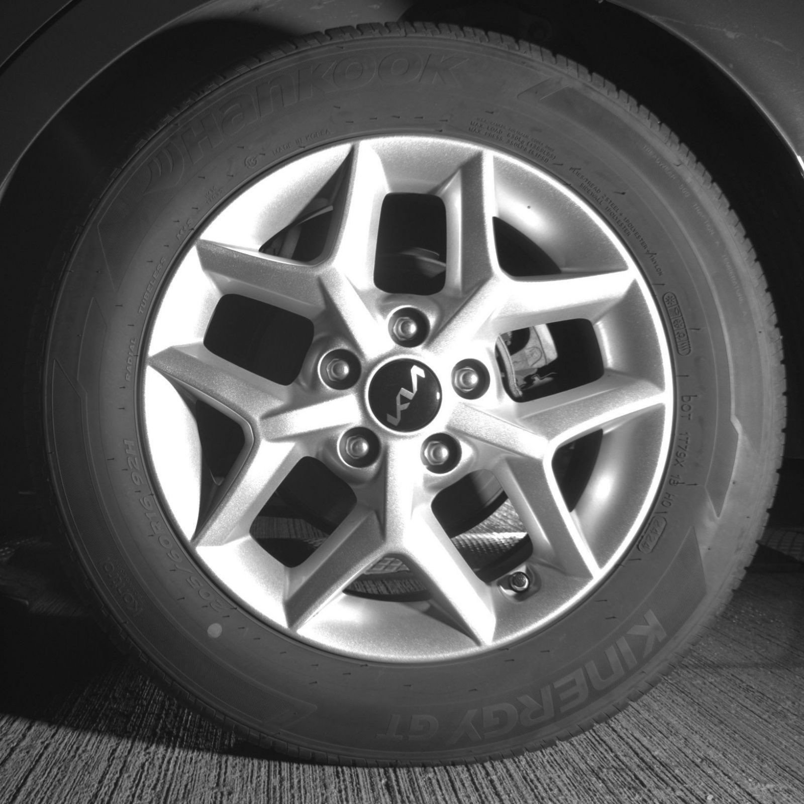 Used 2025 Kia Soul LX w/ LX Technology Package FWD image 17