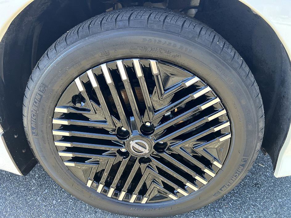 Certified 2023 Nissan Leaf SV Plus image 25