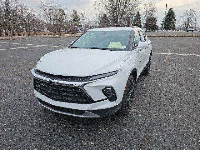 Used 2024 Chevrolet Blazer LT w/ Convenience Package image 2