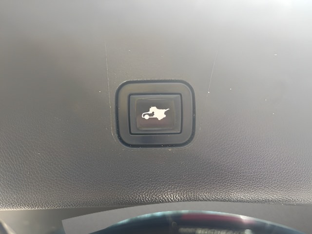 Used 2022 Buick Enclave Premium FWD image 10