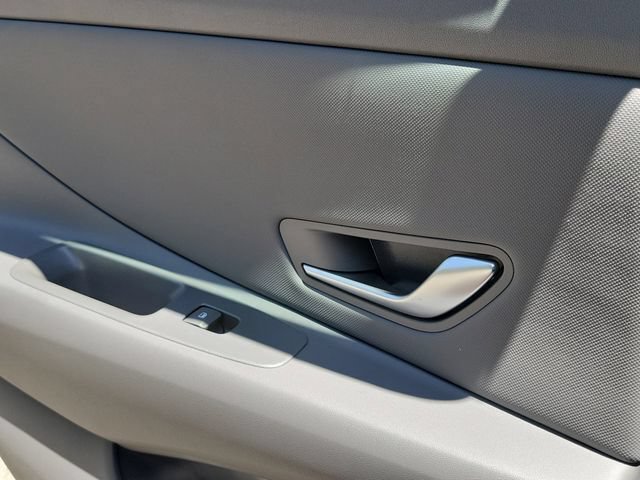 New 2026 Hyundai Elantra Sport FWD image 21
