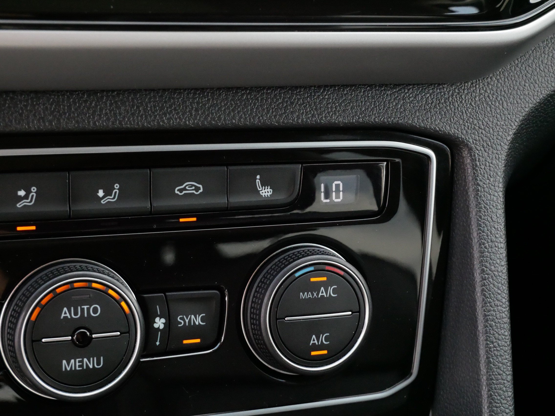 Certified 2022 Volkswagen Atlas SE AWD/4WD image 28