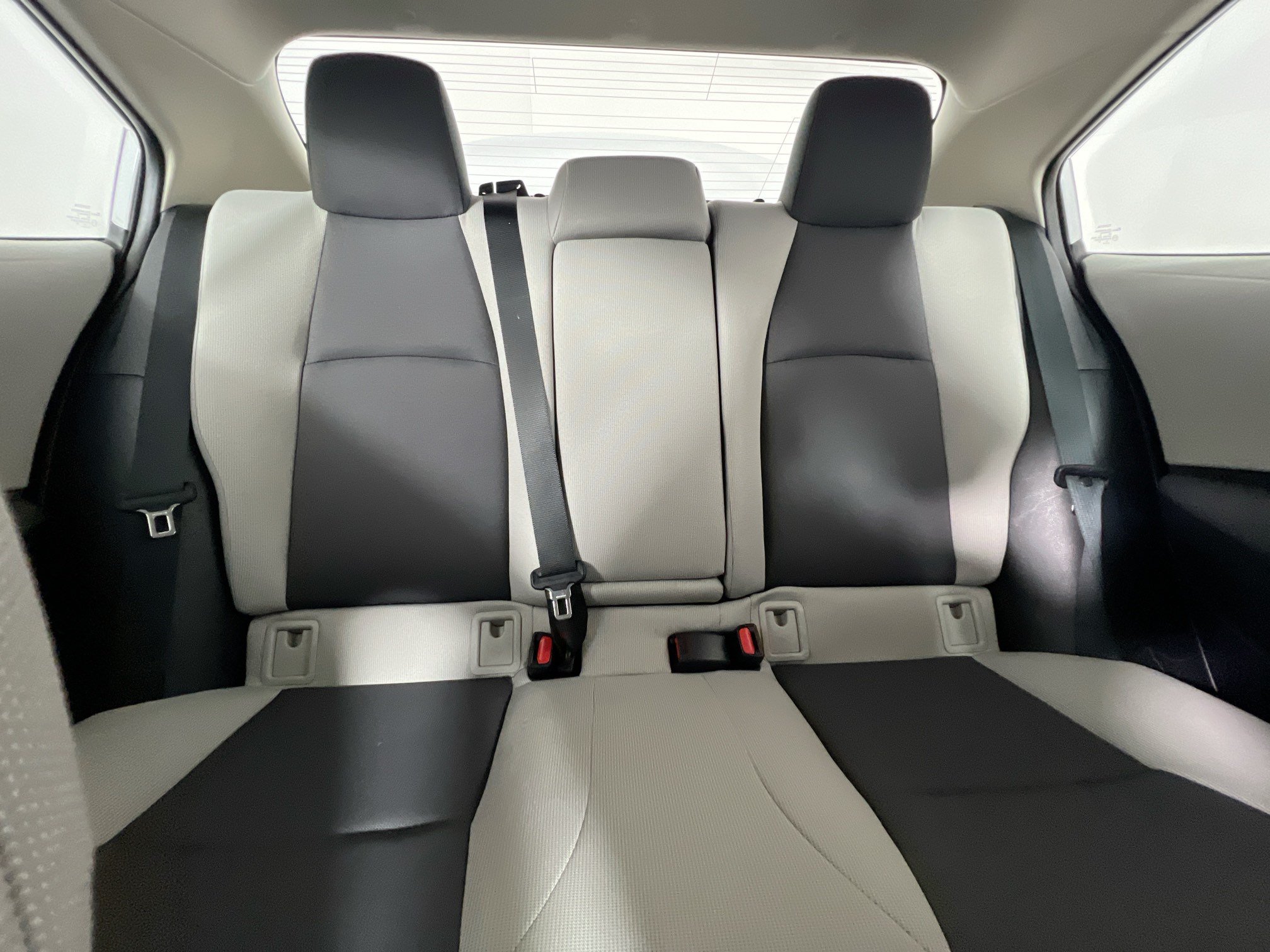 Used 2026 Toyota Corolla LE FWD image 31