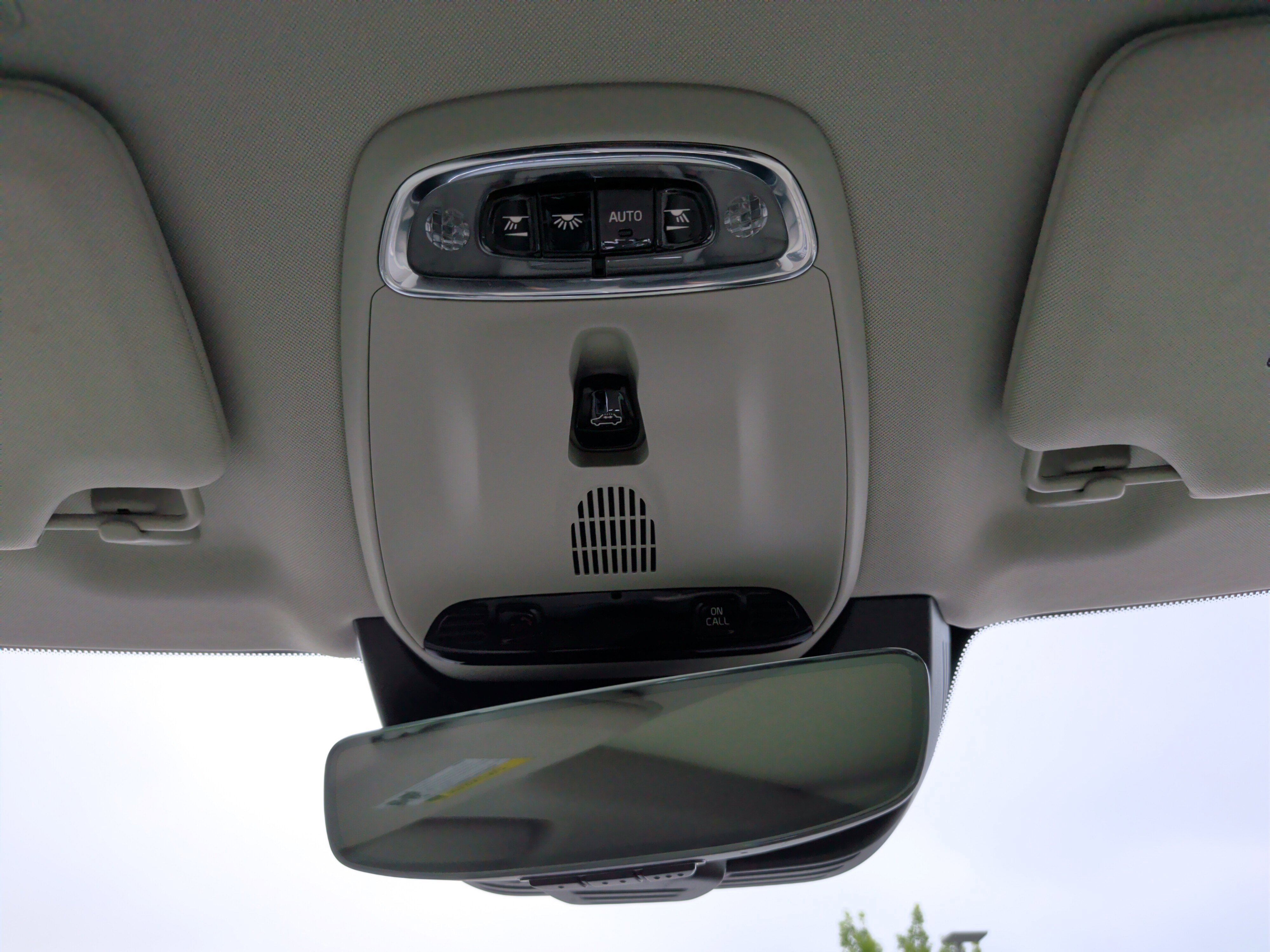 Used 2022 Volvo XC90 T8 Inscription w/ Advanced Package image 32