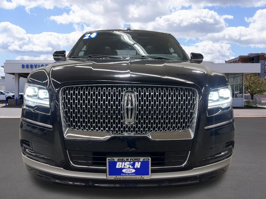 Used 2024 Lincoln Navigator Reserve image 8